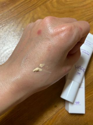 바르셀 톤업선크림 미백 메이크업베이스 CC크림 인텐시브 씨씨 젠 30ml — 5점을 준 리뷰어가 2021년 11월 올린 사용 사진