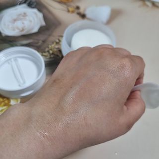 산다화 비타민씨 화이트닝 토너 패드 — 5점을 준 리뷰어가 2023년 5월 올린 사용 사진