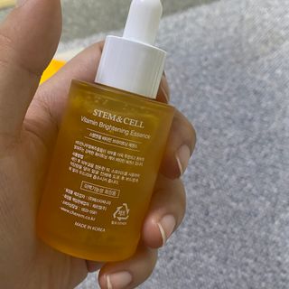 체르엠 스템앤셀 비타민 브라이트닝 에센스 30ml 1개 — 4.5점을 준 리뷰어가 2021년 9월 올린 사용 사진