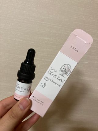 라라로즈데이 시즌2 천연 아로마오일 Y존 케어 속옷향수 이너퍼퓸 5ml  여성의 자존감을 UP시키자 — 5점을 준 리뷰어가 2021년 10월 올린 사용 사진