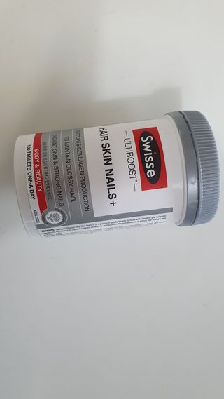 Swisse 스위스 헤어스킨네일 100정 — 5점을 준 리뷰어가 2021년 9월 올린 사용 사진