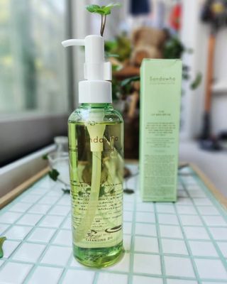 스킨큐어 산다화 순한 클렌징 동백 오일 200ml — 4.5점을 준 리뷰어가 2023년 8월 올린 사용 사진