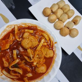 Dog&Ball 독앤볼 [Dog&Ball] 미니찹쌀볼도그 찹쌀치즈볼 — 5점을 준 리뷰어가 2021년 9월 올린 사용 사진