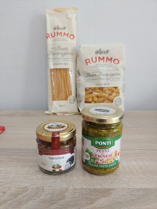 이탈리안 프리미엄 파스타 룸모 Rummo 파스타 2종 + 바질 페스토 + 블랙 트러플 페이스트 — 5점을 준 리뷰어가 2021년 7월 올린 사용 사진