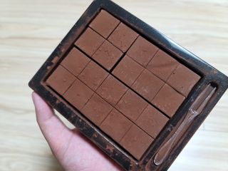 연말/새해선물 요즘 트렌드 오트밀크 생초콜릿 호불호 없는 카카올라 Bast 밀크생초콜릿 — 5점을 준 리뷰어가 2021년 10월 올린 사용 사진