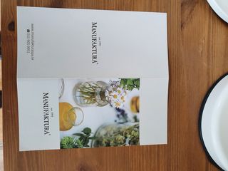 체코 비건화장품 마뉴팍투라 향좋은 와인 샤워젤 (300ml) — 5점을 준 리뷰어가 2022년 6월 올린 사용 사진