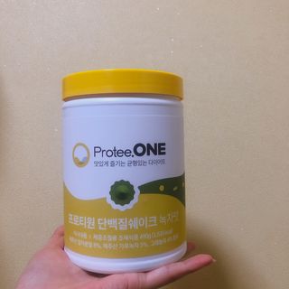 프로티원 단백질쉐이크 녹차맛 2주분 1통+보틀 — 5점을 준 리뷰어가 2021년 3월 올린 사용 사진
