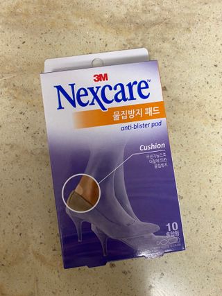 3M 넥스케어 물집방지쿠션테이프 1매 + 물집방지패드 10매 — 5점을 준 리뷰어가 2024년 4월 올린 사용 사진