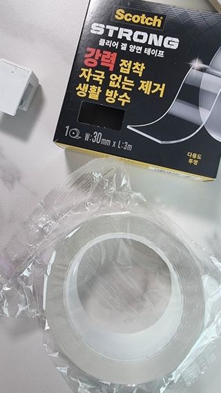 3M 스카치 초강력 클리어겔 실리콘 아크릴 양면테이프 30mmx3m 1개 — 5점을 준 리뷰어가 2025년 7월 올린 사용 사진