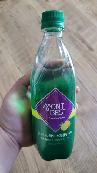 몽베스트 Montbest with Sparkling water Lemon OR Lime 20병(랜덤) — 5점을 준 리뷰어가 2022년 6월 올린 사용 사진