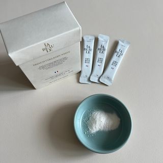 라보르 프렌치 콜라겐 화이트 — 4점을 준 리뷰어가 2022년 10월 올린 사용 사진