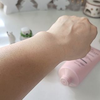 오투에니원 인컨보 바디 퍼퓸 크림 200ml — 5점을 준 리뷰어가 2022년 12월 올린 사용 사진