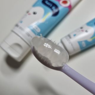 닥터데디스 안심무불소 베이비치약 60g + 여행용 미니 치약 15g — 5점을 준 리뷰어가 2022년 8월 올린 사용 사진