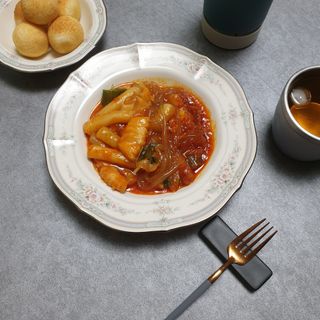 한성기업 무볼레 닭떡볶이+해물떡볶이 2종 세트 — 5점을 준 리뷰어가 2021년 9월 올린 사용 사진