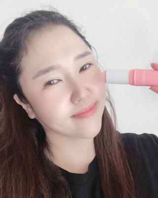 스킨큐어 산다화 카멜리아 안티 링클 멀티밤 — 4점을 준 리뷰어가 2022년 4월 올린 사용 사진