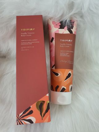 트리마이 주름개선 기능성의 퍼퓸 바디케어, 힐링 베리어 바디크림 3종 택1 — 5점을 준 리뷰어가 2022년 10월 올린 사용 사진