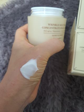 Dr.느루벗 느루벗 링클 솔루션 콘센트레이트 스네일 탄력 달팽이 크림 80g — 3점을 준 리뷰어가 2021년 2월 올린 사용 사진