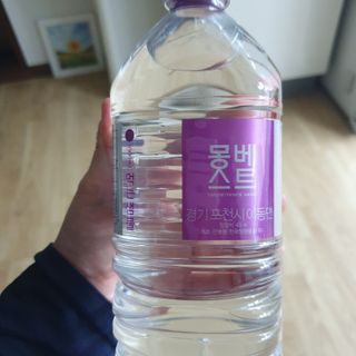 몽베스트 MONTBEST 1L 12입 — 5점을 준 리뷰어가 2022년 4월 올린 사용 사진
