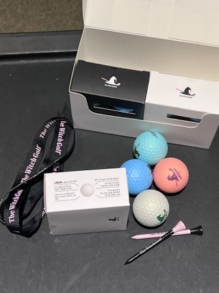 더위치골프(thewitchgolf) 프리미엄 골프 공 더위치골프 매트 펄 컬러의 3피스볼 더위치골프 골프볼 선물세트 — 5점을 준 리뷰어가 2023년 9월 올린 사용 사진