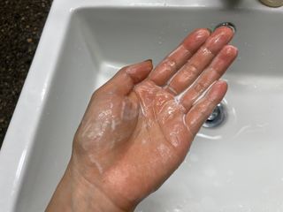라라로즈데이 시즌2 여성청결제 200ml 아로마 페미민 클렌저, 독일더마인증 — 5점을 준 리뷰어가 2021년 9월 올린 사용 사진