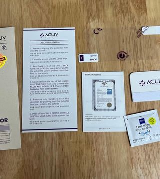 아클리브 Premium 항균 항바이러스 액정 보호필름(iPhone) — 5점을 준 리뷰어가 2022년 10월 올린 사용 사진