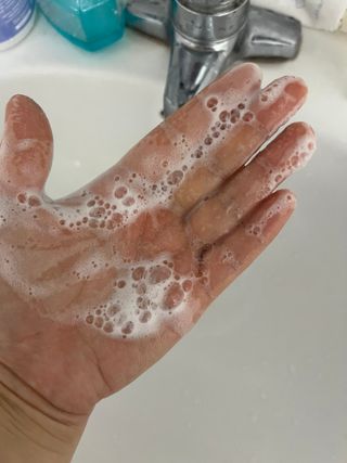 약손명가코스메틱 에오스보떼 브라이트닝 버블 폼 클렌징 300ml — 4점을 준 리뷰어가 2021년 12월 올린 사용 사진