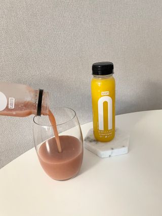 BLENDY'S 핑크 스무디+블론디 스무디 — 5점을 준 리뷰어가 2021년 11월 올린 사용 사진