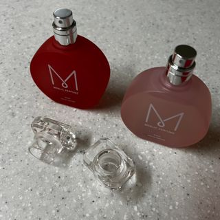자연스러운 샴푸향이 나는 메블릭퍼퓸 케라 50ml +상큼달달한 라즈베리향이 나는 메블릭퍼퓸 라즈베리 50ml — 5점을 준 리뷰어가 2022년 9월 올린 사용 사진
