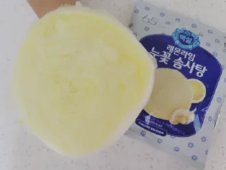 딜라이트 프로젝트  달콤한 눈꽃 간식세트( 눈꽃 솜사탕 / 레몬라임 솜사탕 / 달고나 총 7EA+스마트톡 증정) — 5점을 준 리뷰어가 2022년 4월 올린 사용 사진