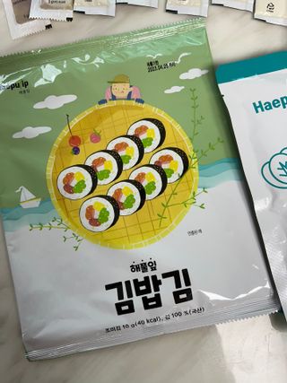 해풀잎 누구나 김밥*1ea [(혼합야채 35g *1ea,  김밥김 (5g, 5ea),  양념간장 (6g, 5ea), 참기름(5g, 2ea)] — 5점을 준 리뷰어가 2022년 7월 올린 사용 사진