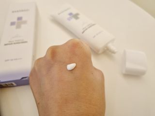 바노바기 코스메틱 바노바기 밀크씨슬 리페어 시카 선스크린 플러스 50ml — 5점을 준 리뷰어가 2023년 2월 올린 사용 사진