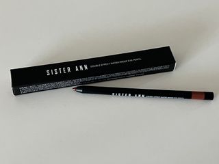 씨스터앤 더블이펙트 워터프루프 아이펜슬 11종 택 1 — 5점을 준 리뷰어가 2022년 1월 올린 사용 사진