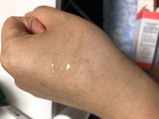 썸헤어 / SUMHAIR 썸헤어 실키 테라피 헤어 에센스 — 5점을 준 리뷰어가 2021년 4월 올린 사용 사진