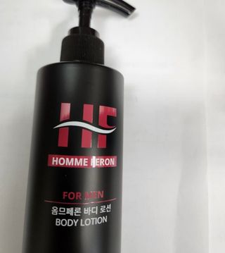 웰피아생활건강 웰피아 올인원 남성화장품 옴므페론 — 5점을 준 리뷰어가 2023년 1월 올린 사용 사진