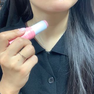 스킨큐어 산다화 카멜리아 안티 링클 멀티밤 — 5점을 준 리뷰어가 2022년 11월 올린 사용 사진
