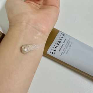 스킨1004 [SKIN1004] 마다가스카르 센텔라 앰플 폼 125ml — 5점을 준 리뷰어가 2024년 8월 올린 사용 사진