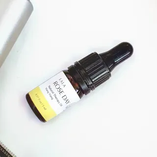 라라로즈데이 시즌2 천연 아로마오일 Y존 케어 속옷향수 이너퍼퓸 5ml  여성의 자존감을 UP시키자 — 5점을 준 리뷰어가 2021년 9월 올린 사용 사진