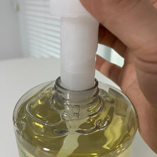 닥터시드 페퍼민트 앤 레몬 비건 비듬케어 쿨 탈모 샴푸 (1000ml) — 5점을 준 리뷰어가 2023년 7월 올린 사용 사진