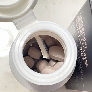 닥터피엔티 [Dr.PNT] 하루 2알로 건강한 다이어트! 한겨울에도 체지방만 쏙~ 슬림핏 다이어트 — 4점을 준 리뷰어가 2023년 2월 올린 사용 사진
