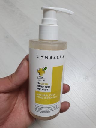 랑벨 내츄럴 딥 포어 클렌저 210ml (저자극 약산성 천연 클렌징 젤) — 5점을 준 리뷰어가 2022년 3월 올린 사용 사진