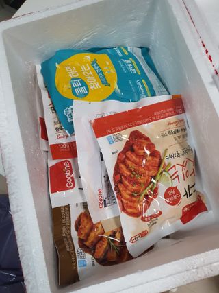 굽네몰 [굽네] 소스가 맛있는 닭가슴살 슬라이스 4종 — 5점을 준 리뷰어가 2021년 11월 올린 사용 사진