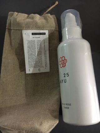 AYU25[아유트웬티파이브] 피부건강에 꼭 필요한 pH 약산성 와일드 로즈토너 — 5점을 준 리뷰어가 2021년 4월 올린 사용 사진