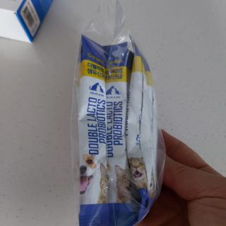 씨디랩 구강에서 장까지 한 번에 관리하는 더블락토 강아지 고양이 유산균 — 4점을 준 리뷰어가 2021년 6월 올린 사용 사진