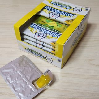 마요라 히말라야 솔트 캔디 2종-페퍼민트 맛, 라임민트 맛 — 5점을 준 리뷰어가 2022년 12월 올린 사용 사진