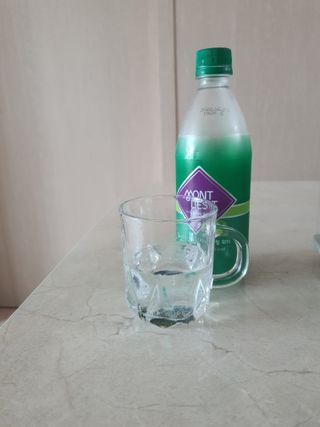 몽베스트 Montbest with Sparkling water Lemon OR Lime 20병(랜덤) — 5점을 준 리뷰어가 2022년 7월 올린 사용 사진