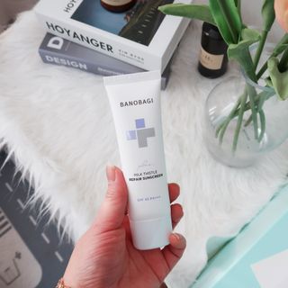 바노바기 코스메틱 바노바기 밀크씨슬 리페어 시카 선스크린 플러스 50ml — 5점을 준 리뷰어가 2023년 2월 올린 사용 사진