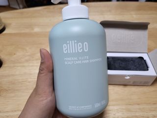 1. eillie o 미네랄 일라이트 헤어 샴푸 2. eillie o 미네랄 일라이트 퓨어 클렌징 솝 — 4점을 준 리뷰어가 2022년 5월 올린 사용 사진