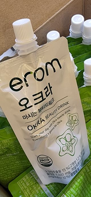 [이롬] 오크라 마시는 뷰티드링크 100mL x 20입 — 5점을 준 리뷰어가 2022년 7월 올린 사용 사진
