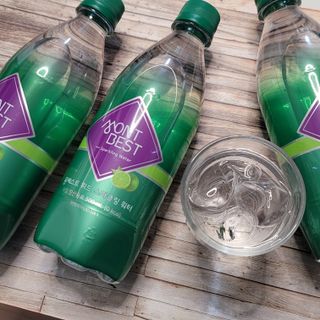 몽베스트 Montbest with Sparkling water Lime20병 — 5점을 준 리뷰어가 2021년 10월 올린 사용 사진