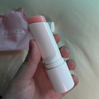 트윙클라 안티링클 샤이닝 멀티밤 — 4점을 준 리뷰어가 2022년 7월 올린 사용 사진